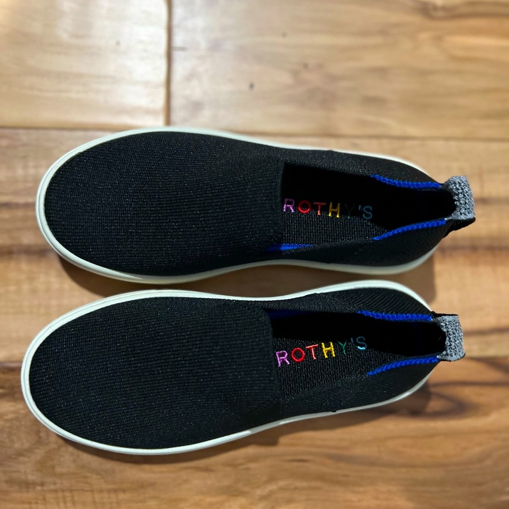 Kids Rothy’s sneakers, size 13